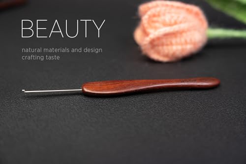Image of SEVENSUN Crochet Hook Blood Sandalwood Artisan 2.0, Red