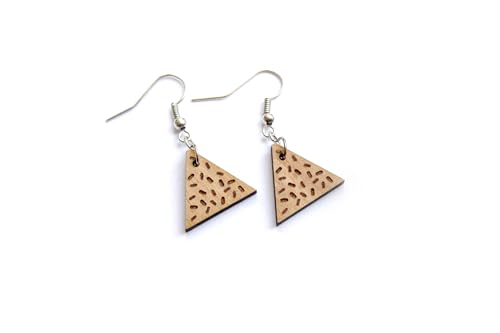 Atelier Mumu - Boucles d'oreilles bois pendantes style Memphis design, triangle pépites, confettis. Bijou géométrique et graphique.