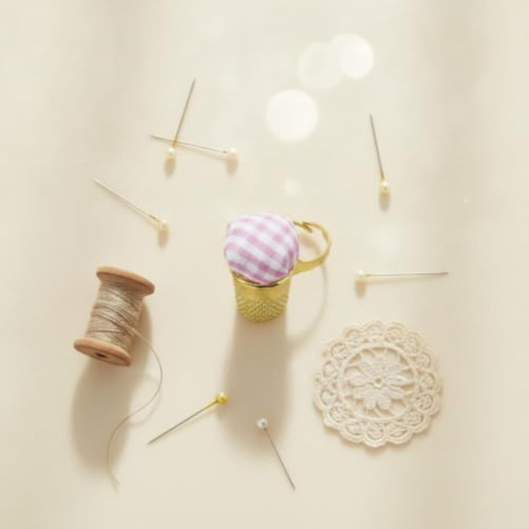 2-in-1 Sewing Thimble with Pin Cushion for Crafters