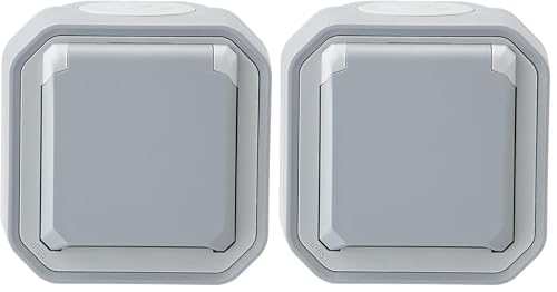 Prise Legrand Plexo contre l'humidité pour garage et cave