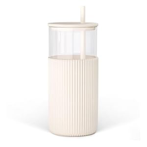 SANDJEST Glass Tumbler with Straw and Lid, Glass Water Bottle with Silicone Sleeve 20oz, Smoothie, Iced Coffee Cup, Gifts for Women Teen Girls Birthday Christmas (Cream)