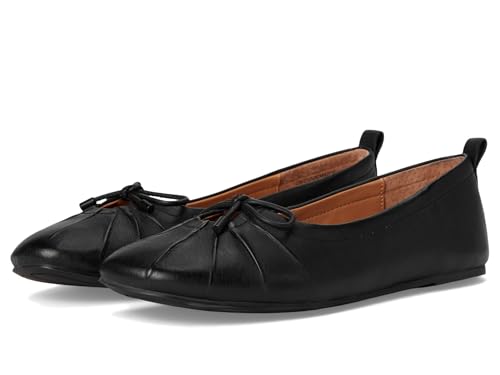 Gentle Souls by Kenneth Cole Women's Women's Marilyn Ballet Flat, Black Leather, 6