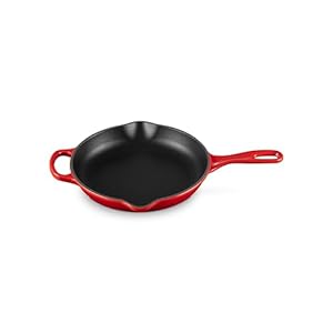Le Creuset Enameled Cast Iron Signature Iron Handle Skillet, 9″ (1-3/8 qt.), Cerise
