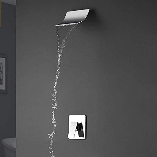 Ensemble de douche cascade dans le mur pour créer une salle de bain d'hôtel