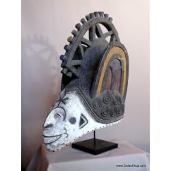Socle pour casque pour éviter les chutes et libérer le bureau - 2