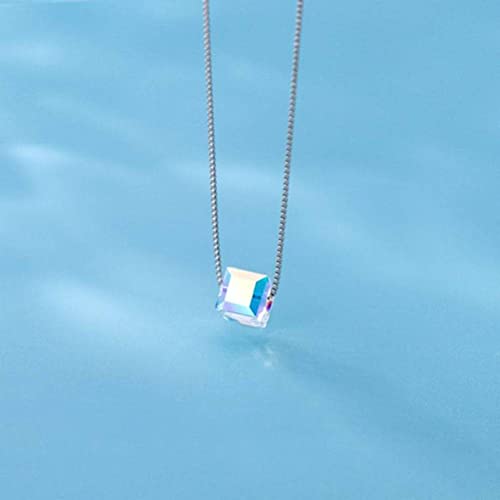 Collier géométrique en cristal synthétique éclat pur de 8 mm