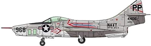 F9F-8P Photo-Cougar (1/72 model kit)