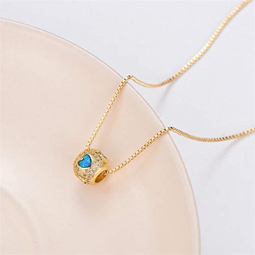 Collier pendentif rond opale bleue contre les bijoux ternes - 2