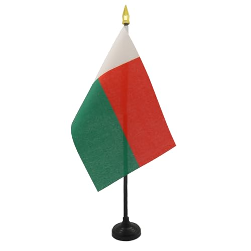 AZ FLAG - Mini Drapeau Madagascar De Table - 15x10 cm - Drapeau Malgache De Bureau 100% Polyester Avec Hampe Pointe Dorée 25cm