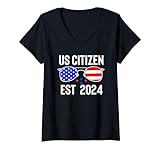 Photo Gallery donna new us citizen est. 2024 cittadinanza naturalizzata usa flag maglietta con collo a v Photo Gallery donna new us citizen est. 2024 cittadinanza naturalizzata usa flag maglietta con collo a v