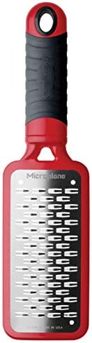 Microplane Kitchen Grater Fine for Hard Cheese, Citrus Fruits, Garlic, Chili, Cinnamon and Nutmeg from The Home Series in Black & Stainless Steel