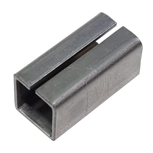 Basi® Reduzier-/Ausgleichshülse, Stahl verzinkt (Vierkant-Maße von 8 auf 10 mm)