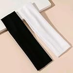 KIT COMPLETO: Conjunto com 2 faixas de cabelo pretas e brancas para atividades físicas com design esportivo e funcional. MATERIAL RESPIRÁVEL: Confeccionadas em poliéster de alto desempenho que secam rapidamente e permitem a circulação do ar, mantendo...
