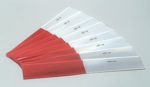 Safe Way Traction2" Wide x 12" Long 3M 983 Series Diamond Grade Conspicuity Trailer DOT-C2 Reflective Safety Tape 6" Red & 6" White Pattern 983-326 ES Package of 10 Strips