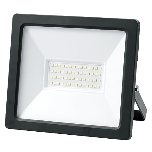 Lumière LED extérieure 50W DELURA pour prolonger vos soirées sur la terrasse et au jardin