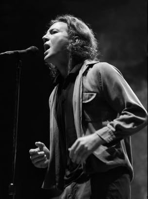 Eddy Vedder - Pearl Jam 8x10 BW Photo