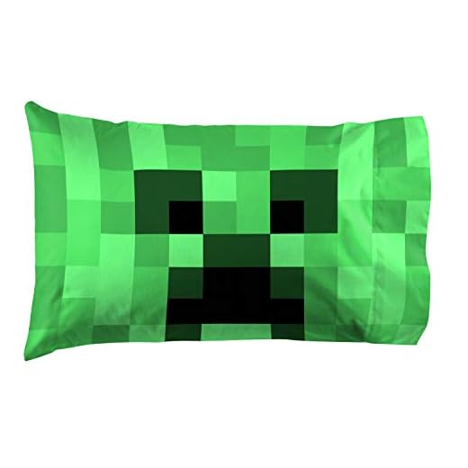 Minecraft Lone Creeper 1 Pack Pillowcase - Double-Sided Super Soft Bedding (Official Minecraft Product)