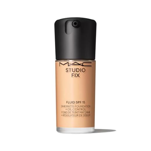 MAC Cosmetics Studio Fix Fondotinta Fluid SPF15 24HR Matte NC17 30 ml
