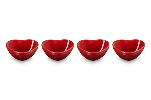 Mini bols en céramique Le Creuset en cœur Cerise, le cadeau idéal