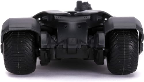 Jada Toys Batman 1:32 Justice League Batmobile with Figure