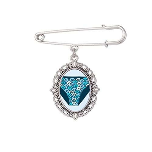 Broche bleue idéale pour sublimer votre robe chemise au quotidien