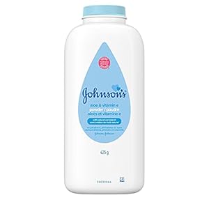 Johnson’s Baby Powder, Naturally Derived Cornstarch with Aloe & Vitamin E for Delicate Skin, Hypoallergenic and Free of Parabens, Phthalates, and Dyes for Gentle Baby Skin Care, 15 oz (Pack of 2)