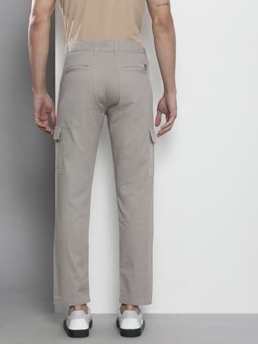 Image of The Indian Garage Co Men Slim Fit Solid Mid-Rise Cargos