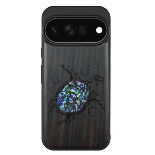 Coque Pixel 11 Pro XL Carveit Tortue en bois magnétique et TPU noir élégant