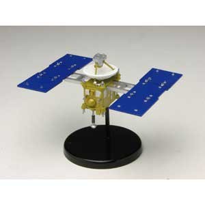 47新品HAYABUSA 小惑星探査機 フィギュア Amazon.co.jp: 1/72スケール 小惑星探査機はやぶさ デスクトップ