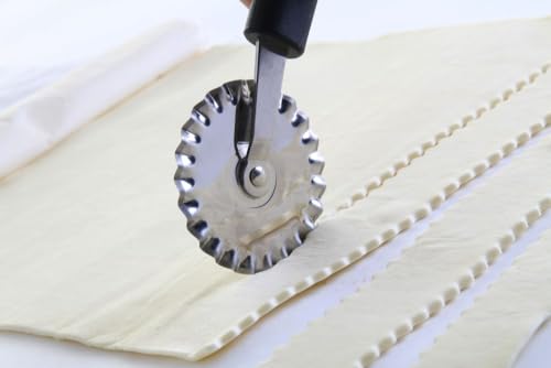 Couteaux à pâte crantée HENDI 856154 pour bords nets