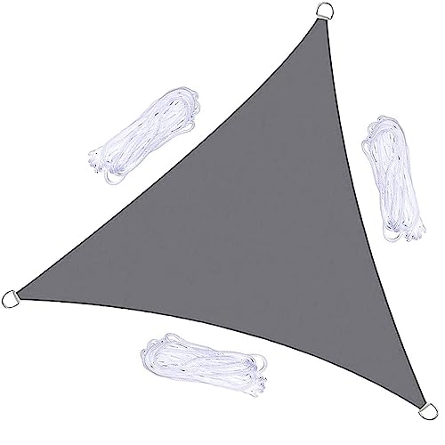 Voile d'ombrage triangulaire pour aménager un coin d'ombre sur la terrasse