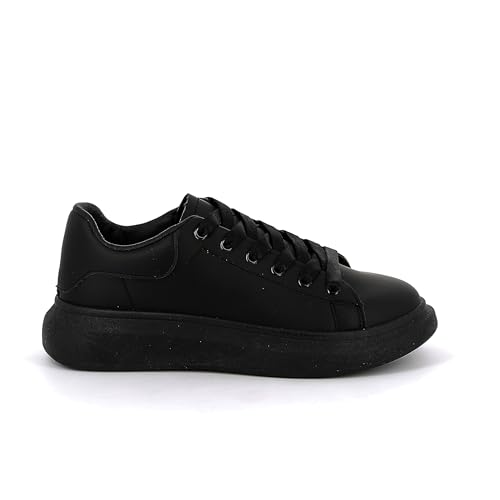 Baskets homme sobres pour tenue habillée ou casual en ville