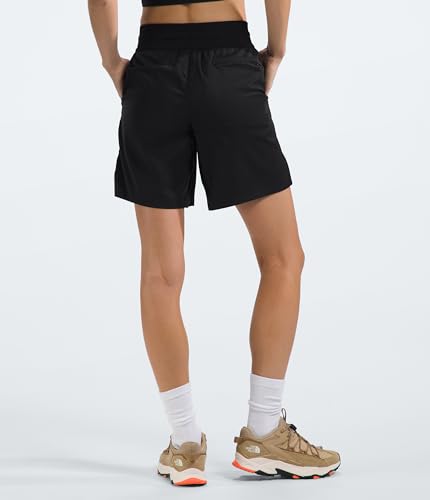 THE NORTH FACE Women's Aphrodite Motion Bermuda Short3