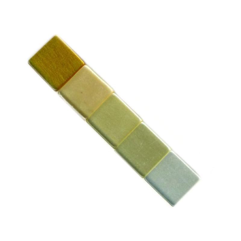 Mosaïque or brillant 10x10 pour restaurer et illuminer vos cadres