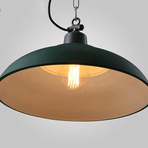 Lustre de style industriel nordique et sa suspension design en fer