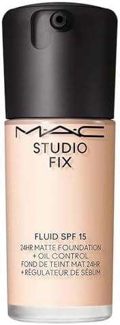 MAC Base Fluida Studio Fix Fps 15 24H Matte + Controle De Oleosid...
