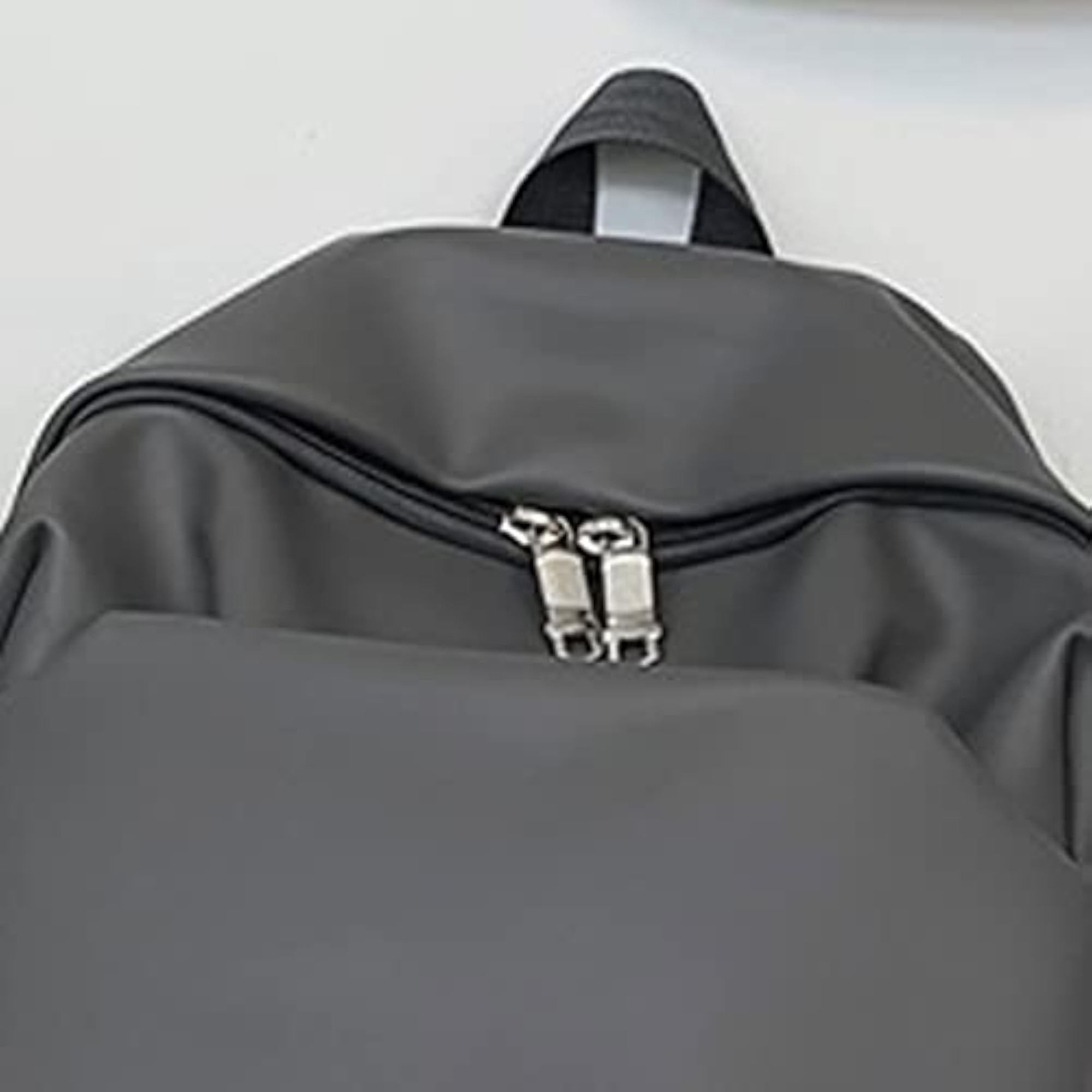 Men's Large Capacity Leather Travel Backpack Toiletry Bag