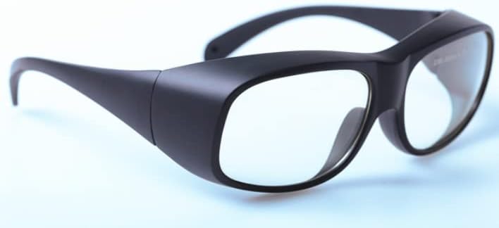 OD6+ 2700-3000nm Laser Protective Glasses 2780nm 2940nm Erbium Laser Eye Protective Goggles 33# CE