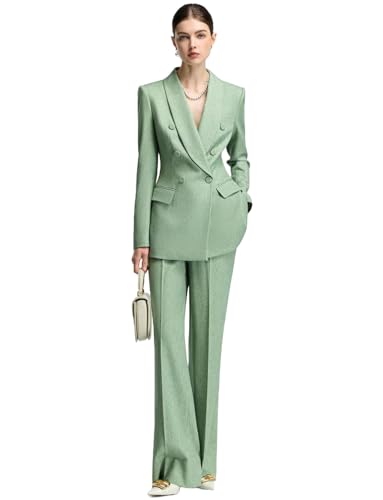 Costume croisé femme idéal pour un dîner élégant au quotidien