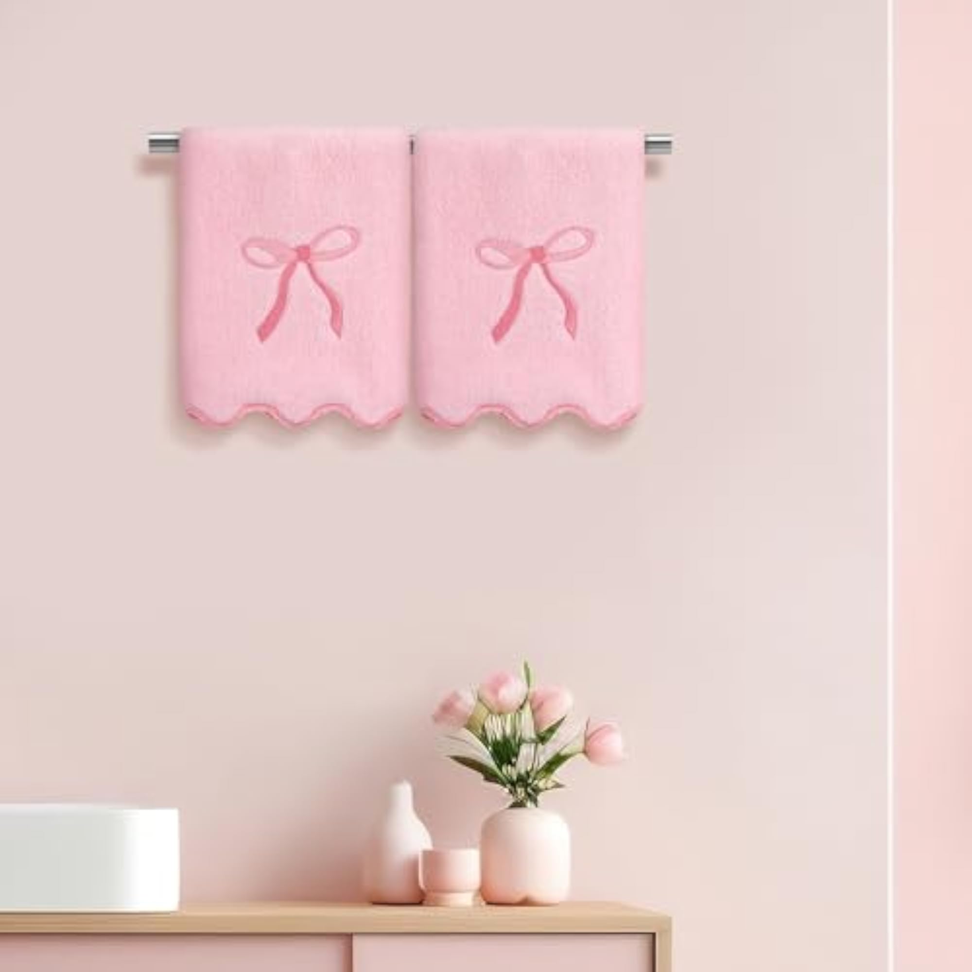 2Pcs Scalloped Pink Bow Fingertip Towels for Bathroom