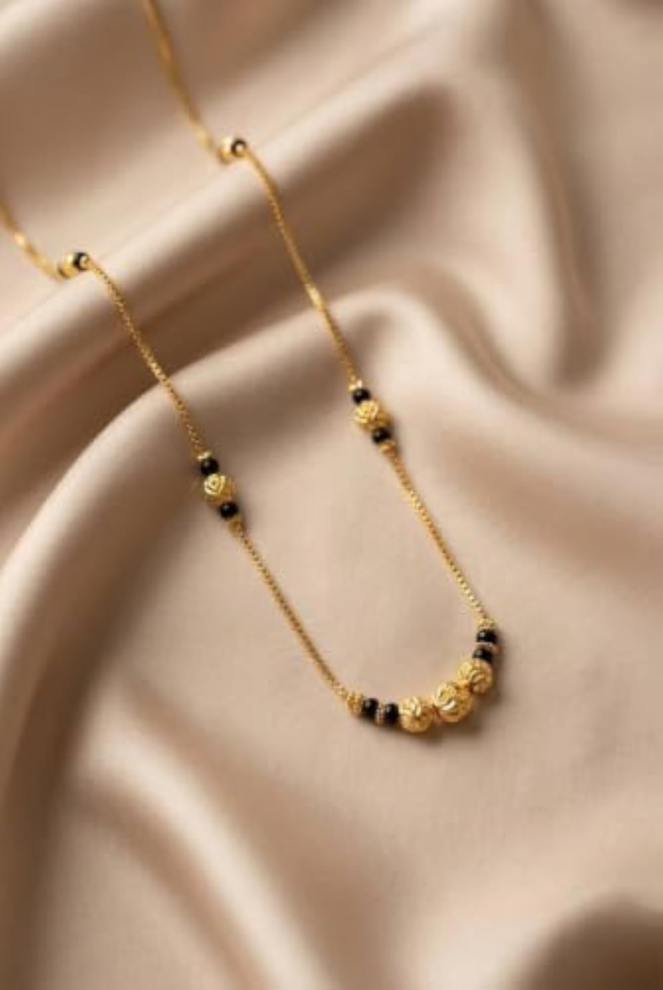 Stylish Mangalsutra Necklace with Pendant for Weddings
