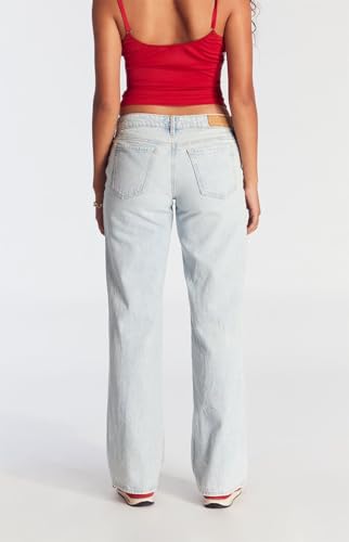 PacSun Women's Zoe Low Rise Girlfriend Jeans Light Indigo2