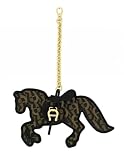 El divertido colgante de caballo de Aigner le dará un nuevo aspecto a tu bolso.