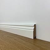 sockelleisten holz kleben Sockelleisten aus Massivholz mit allseitig aufgebrachter Lackierung, für eine optimierte Feuchtebestätigkeit. Die weiße Lackierung, die auch die Rückseite der Leiste einschließt, erzielt einen gleichmäßigen Weißton (RAL 9016) über die ganze Sockelleiste.