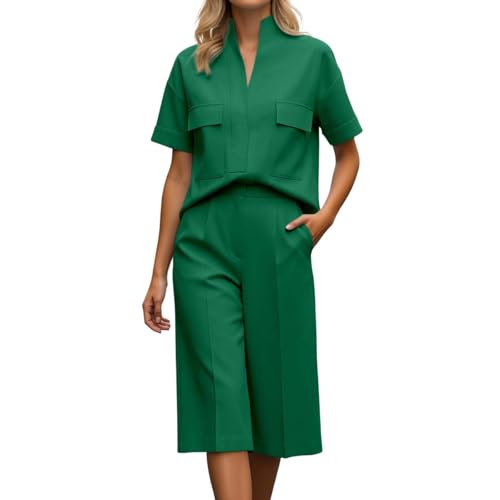 Tenue de sport doux et loungewear femme avec chemise et pantalon fluide