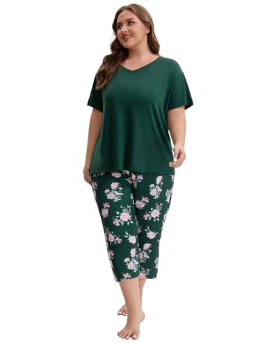 Image of Plus Size Pajamas for Women Set, Womens Plus Size Short Sleeve V Neck Capri Pants Pajama Sets with Pockets