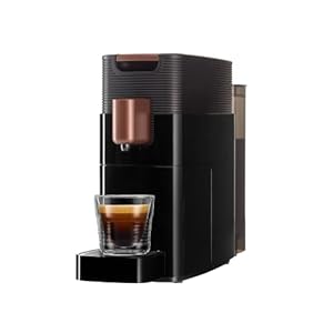 K-fee ONE Machine à capsules pour café, thé et cacao | Machine à café compacte | Chauffage rapide | Réservoir d&rsquo;eau de 0,8 l | 19 bar | Cuivre noir | Vainqueur du test Stiftung Warentest 2023