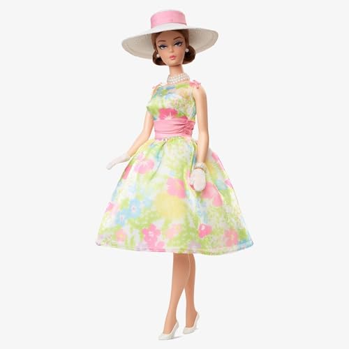 Barbie Signature 12 DÍAS DE PRIMAVERA Muñeca con pelo castaño y 12 días de sorpresas, edición limitada de colección, HRM27