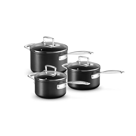 Le Creuset Set di Casseruole Ø 16, 18, 20 cm, 3 Pezzi, PFOA Free, per Tutte Le Fonti di Calore, Induzione Inclusa, Alluminio Antiaderente, Nero