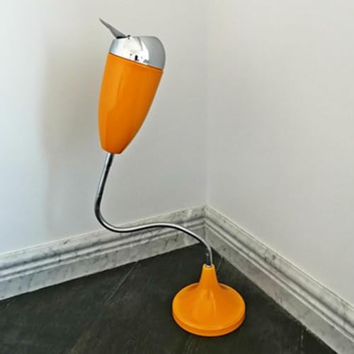Cendrier moderne incurvé en métal avec couvercle rabattable et base stable - 4